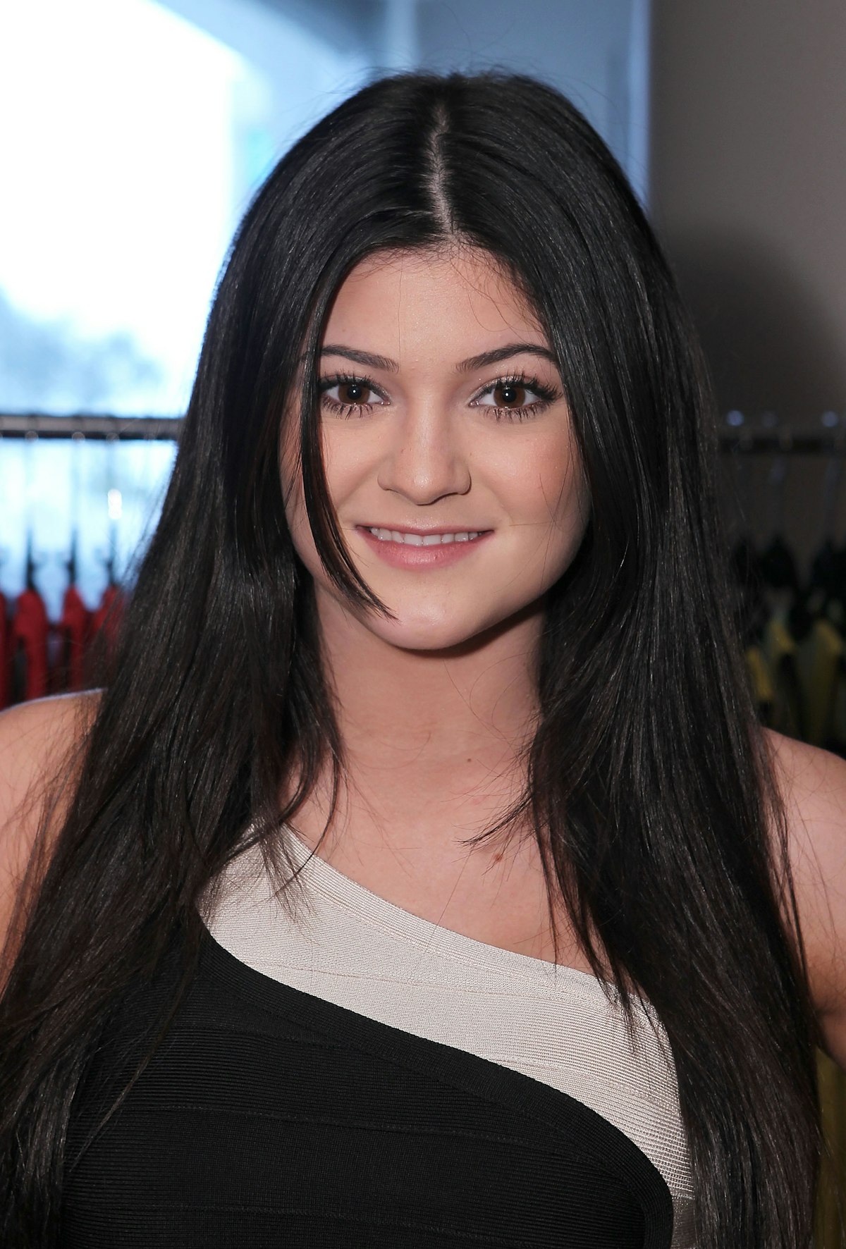 Kylie Jenner Claims Shes Never Had Plastic Surgery 7388